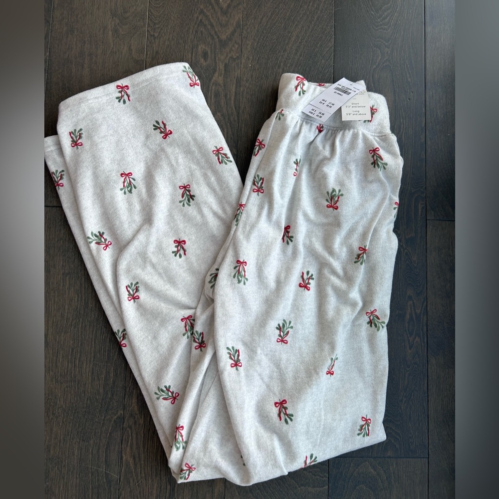 Hollister Gray Pajama Pants with Red and Green Bow Print